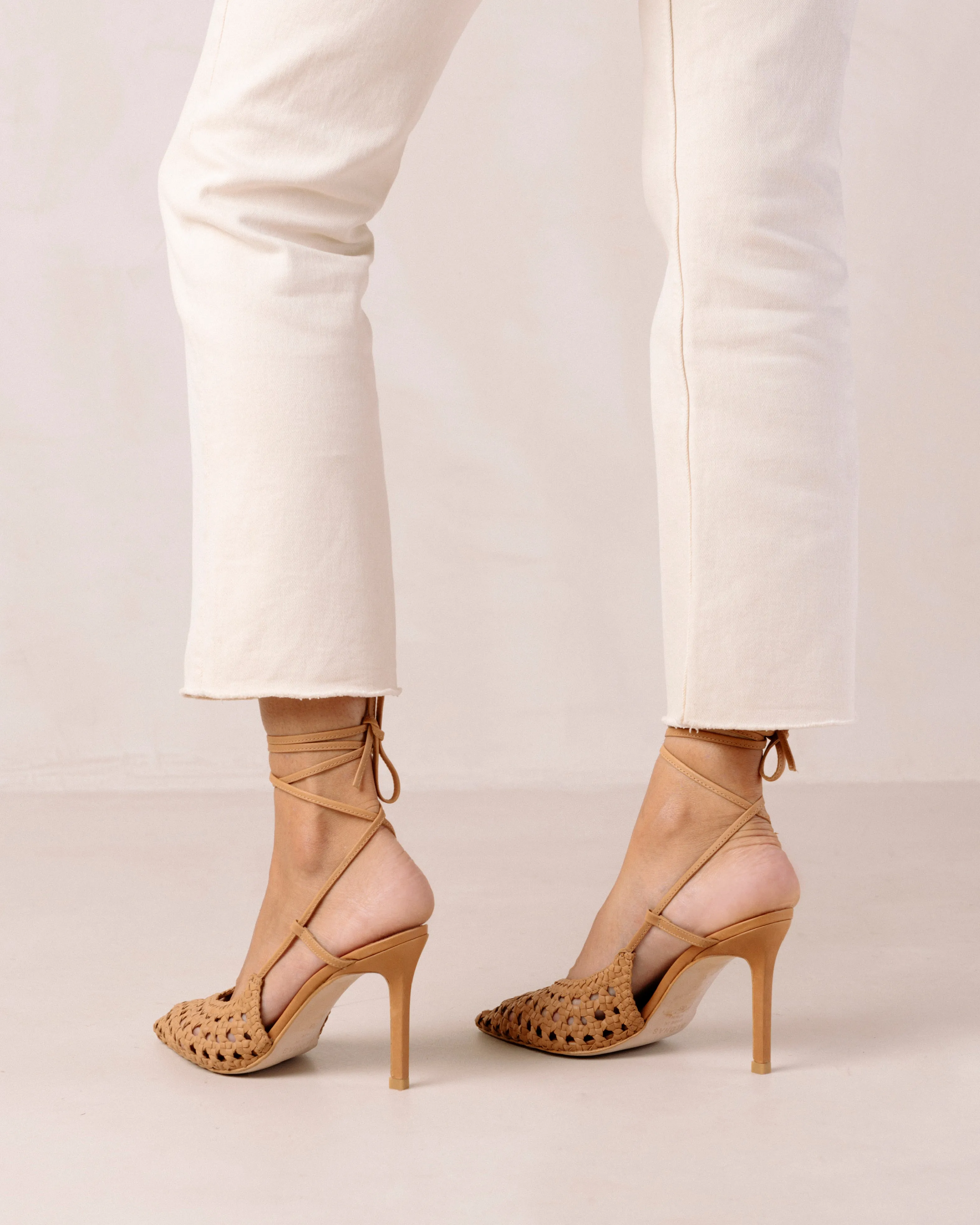 Sandstorm Camel Leather Pumps